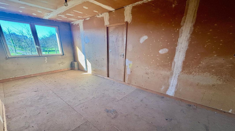 Ma-Cabane - Vente Maison SAINT LAURENT DE CUVES, 77 m²