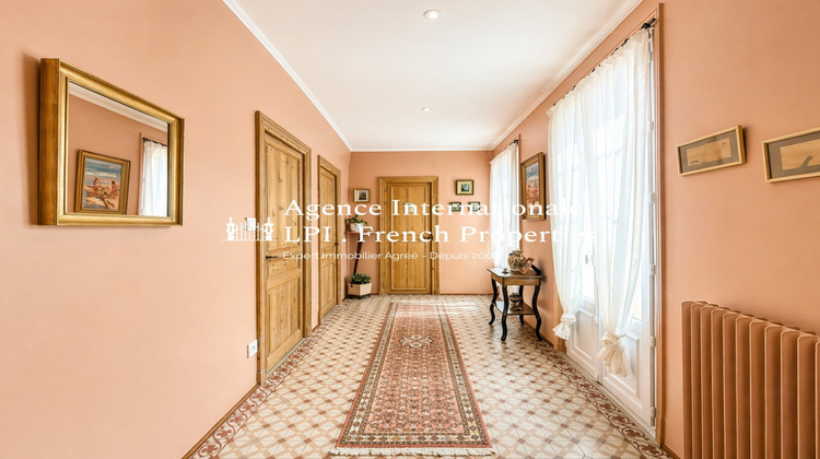 Ma-Cabane - Vente Maison SAINT LAURENT DE LA SALANQUE, 298 m²