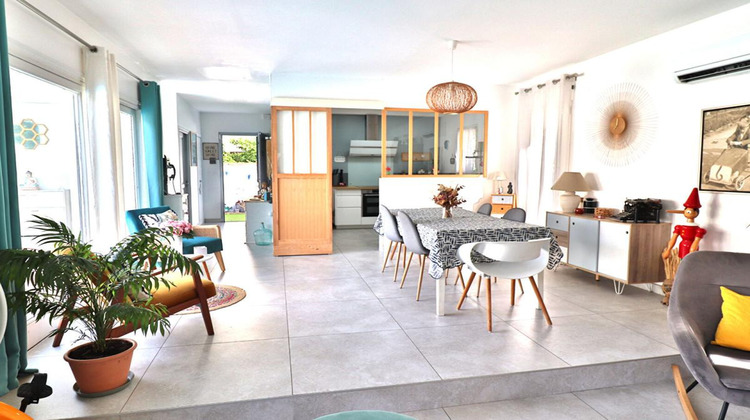 Ma-Cabane - Vente Maison SAINT LAURENT DE LA SALANQUE, 136 m²