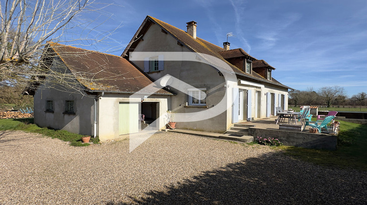 Ma-Cabane - Vente Maison SAINT-LAURENT-DES-HOMMES, 160 m²