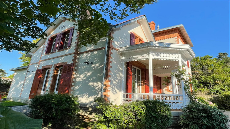 Ma-Cabane - Vente Maison SAINT-LAURENT-DU-VAR, 140 m²