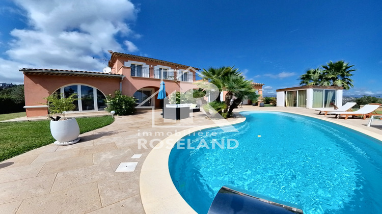 Ma-Cabane - Vente Maison Saint-Laurent-du-Var, 160 m²