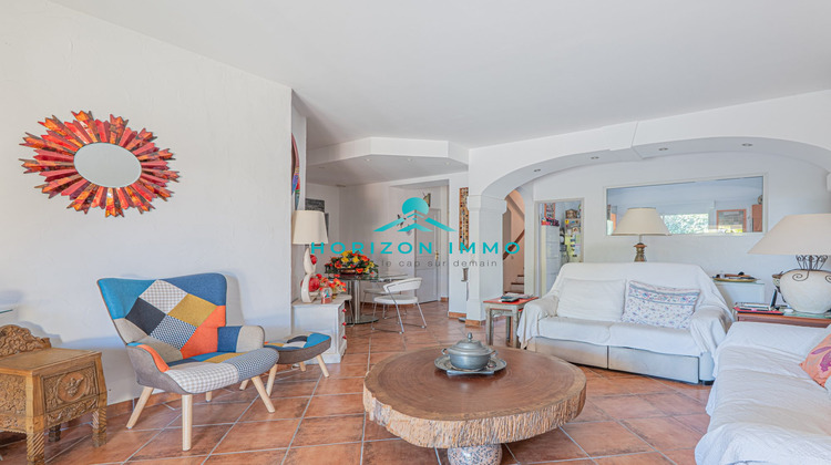 Ma-Cabane - Vente Maison Saint-Laurent-du-Var, 160 m²