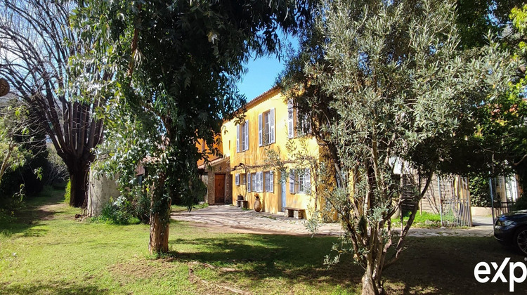 Ma-Cabane - Vente Maison Saint-Laurent-du-Var, 168 m²