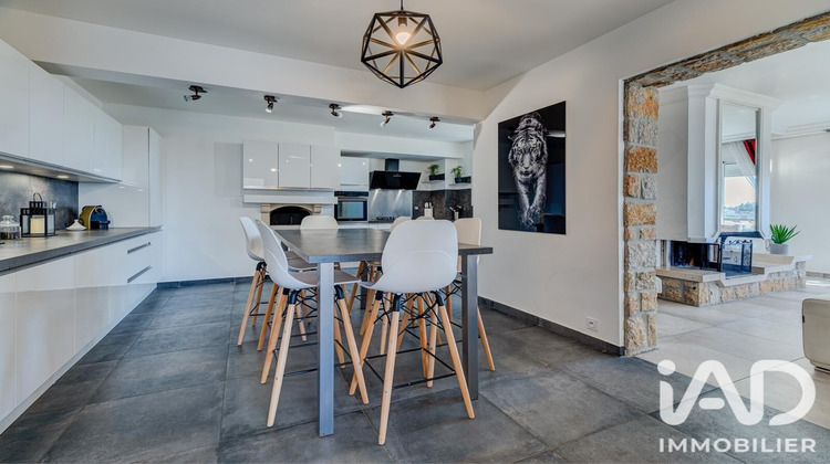 Ma-Cabane - Vente Maison Saint-Laurent-du-Var, 366 m²