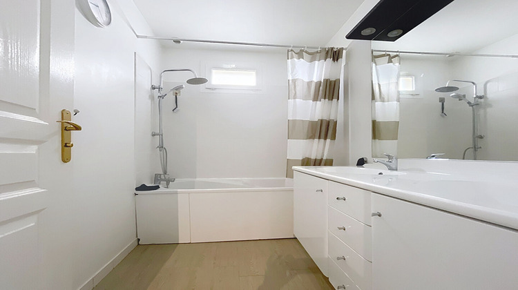 Ma-Cabane - Vente Maison SAINT-LEGER-DU-BOURG-DENIS, 132 m²