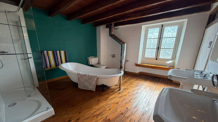 Ma-Cabane - Vente Maison SAINT-LEGER-MAGNAZEIX, 196 m²