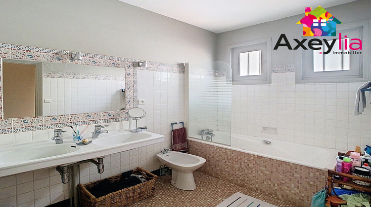 Ma-Cabane - Vente Maison Saint-Léger-sur-Roanne, 303 m²