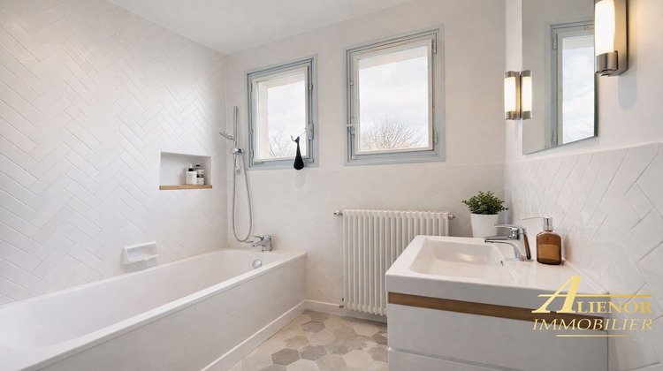 Ma-Cabane - Vente Maison SAINT-LEON-SUR-L'ISLE, 120 m²