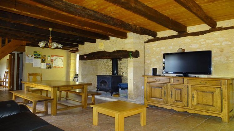 Ma-Cabane - Vente Maison SAINT LEON SUR VEZERE, 210 m²