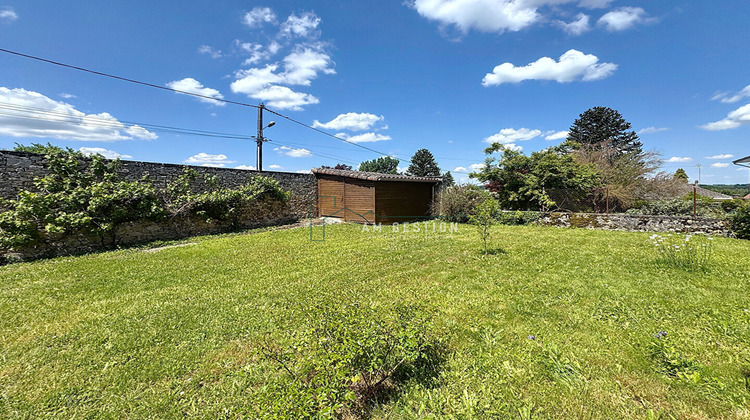 Ma-Cabane - Vente Maison SAINT-LEONARD-DE-NOBLAT, 90 m²