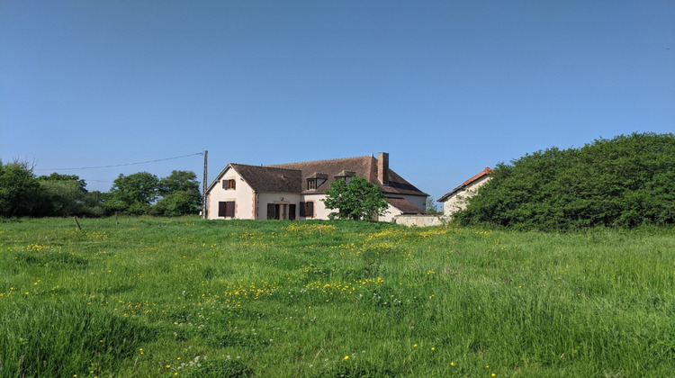 Ma-Cabane - Vente Maison SAINT-LEOPARDIN-D'AUGY, 230 m²