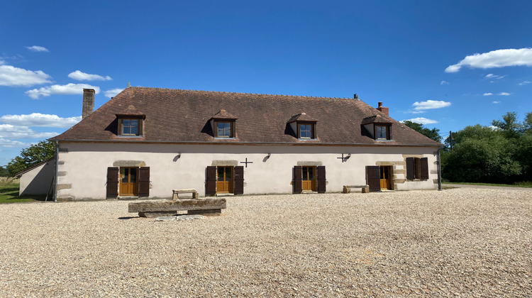 Ma-Cabane - Vente Maison SAINT-LEOPARDIN-D'AUGY, 230 m²