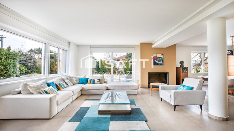 Ma-Cabane - Vente Maison Saint-Louis, 220 m²