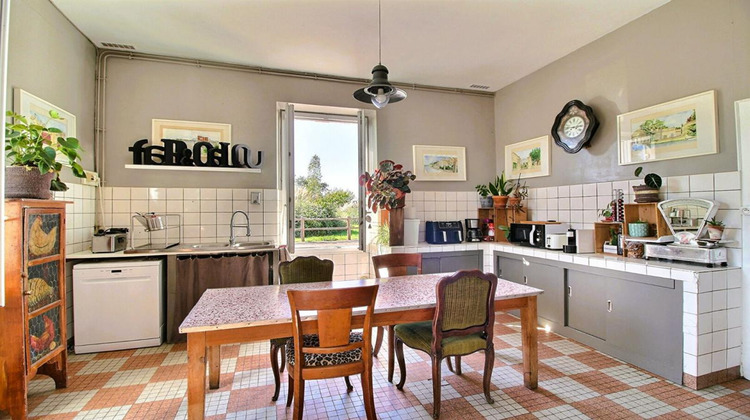 Ma-Cabane - Vente Maison SAINT LOUIS DE MONTFERRAND, 211 m²