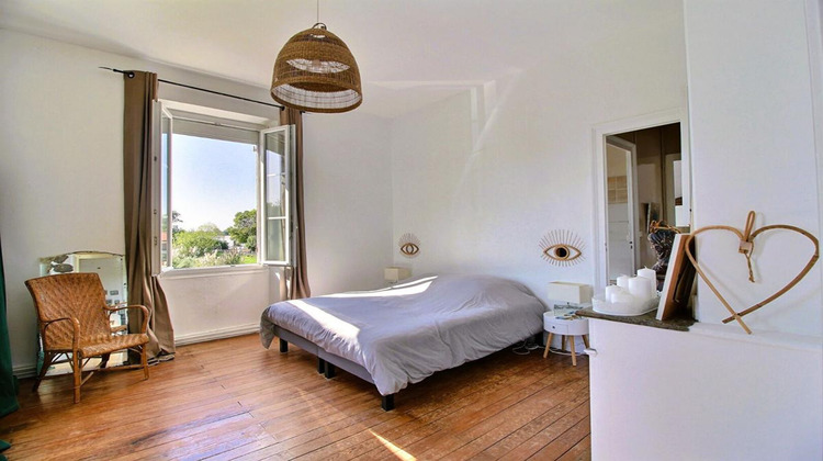 Ma-Cabane - Vente Maison SAINT LOUIS DE MONTFERRAND, 211 m²