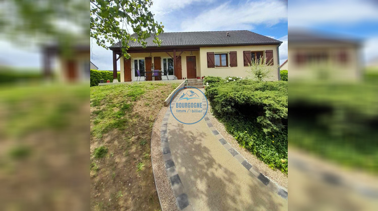 Ma-Cabane - Vente Maison Saint-Loup-de-Varennes, 100 m²