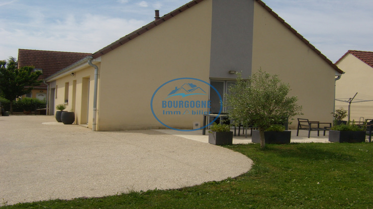 Ma-Cabane - Vente Maison Saint-Loup-de-Varennes, 100 m²