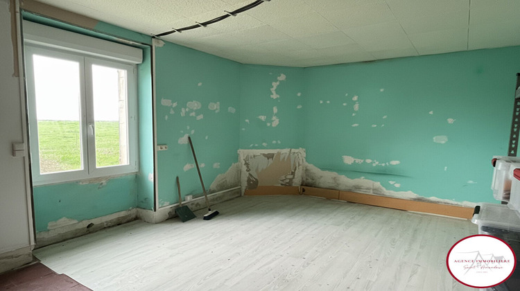 Ma-Cabane - Vente Maison SAINT-LOUP-DES-CHAUMES, 65 m²