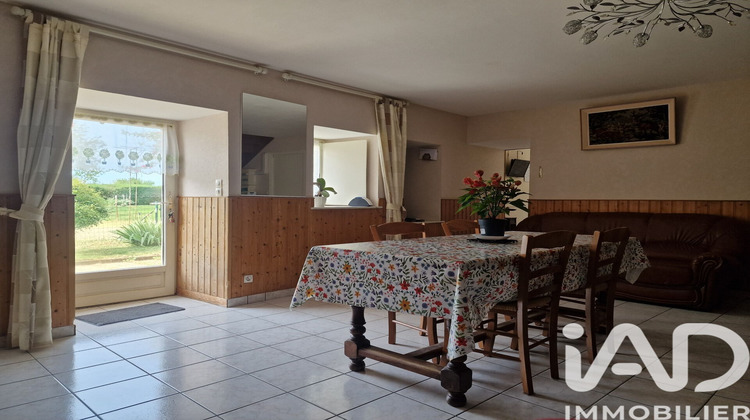 Ma-Cabane - Vente Maison Saint-Macaire-du-Bois, 253 m²