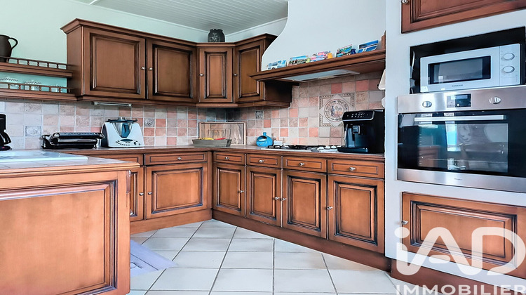 Ma-Cabane - Vente Maison Saint-Maixent-de-Beugné, 189 m²