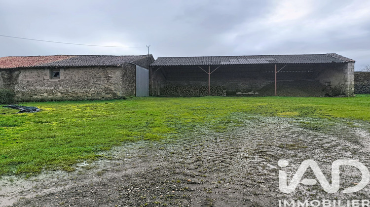 Ma-Cabane - Vente Maison Saint-Maixent-de-Beugné, 189 m²