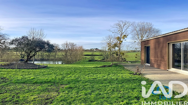 Ma-Cabane - Vente Maison Saint-Maixent-de-Beugné, 179 m²
