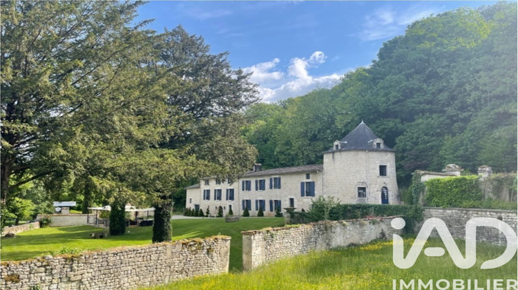 Ma-Cabane - Vente Maison Saint-Maixent-l'École, 370 m²