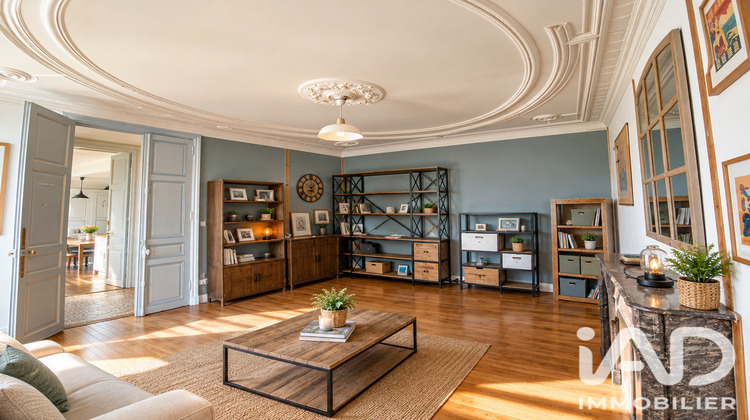 Ma-Cabane - Vente Maison Saint-Maixent-l'École, 445 m²