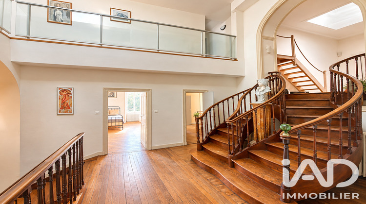 Ma-Cabane - Vente Maison Saint-Maixent-l'École, 445 m²
