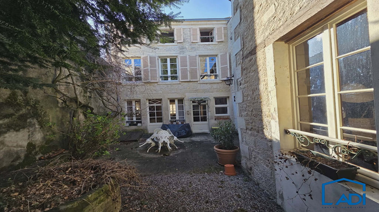 Ma-Cabane - Vente Maison SAINT-MAIXENT-L'ECOLE, 312 m²