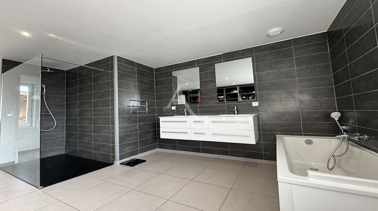 Ma-Cabane - Vente Maison SAINT-MAIXENT-SUR-VIE, 120 m²