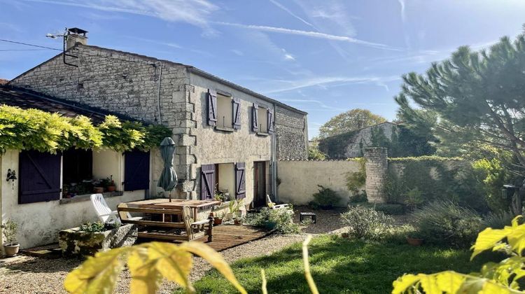 Ma-Cabane - Vente Maison SAINT MANDE SUR BREDOIRE, 190 m²