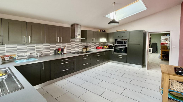 Ma-Cabane - Vente Maison SAINT MANDE SUR BREDOIRE, 185 m²