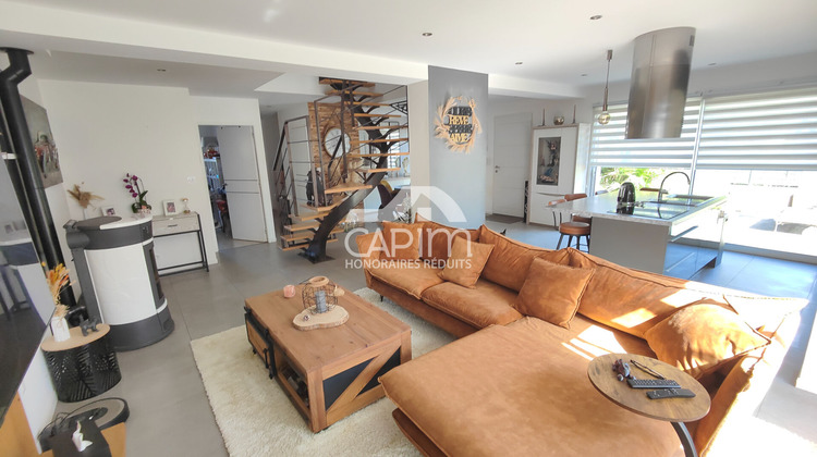 Ma-Cabane - Vente Maison SAINT-MARC-LE-BLANC, 127 m²