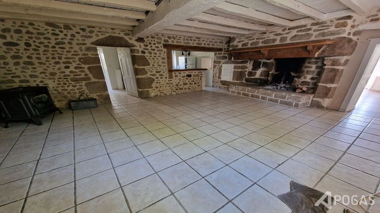 Ma-Cabane - Vente Maison SAINT-MARTIAL-LE-MONT, 143 m²