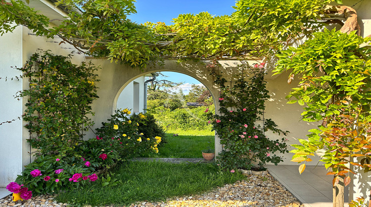 Ma-Cabane - Vente Maison SAINT-MARTIN-BELLE-ROCHE, 207 m²