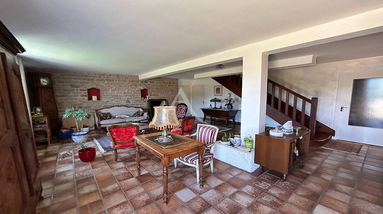 Ma-Cabane - Vente Maison SAINT-MARTIN-BELLE-ROCHE, 136 m²