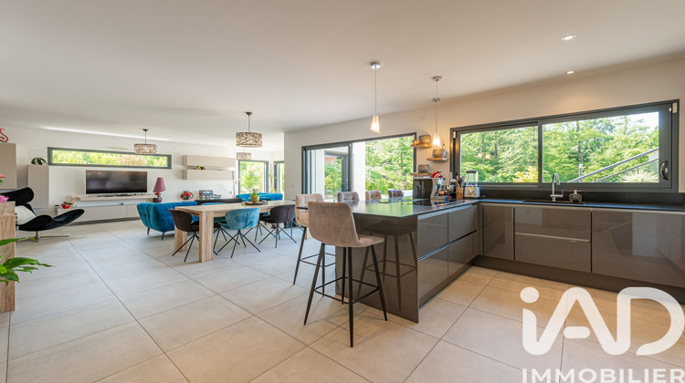 Ma-Cabane - Vente Maison Saint Martin Bellevue, 156 m²