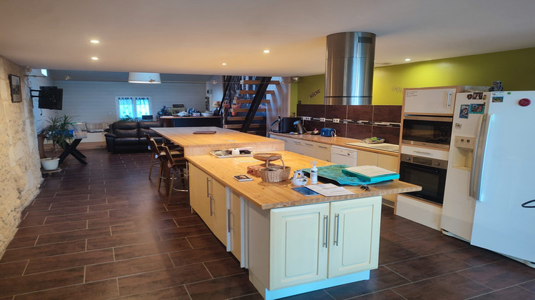 Ma-Cabane - Vente Maison Saint-Martin-d'Ary, 167 m²