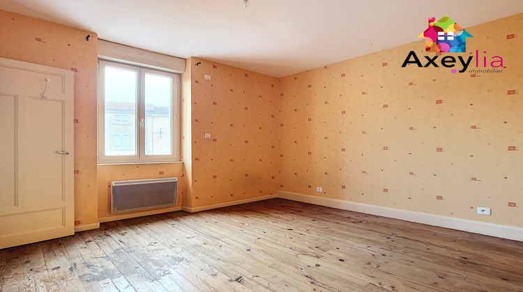 Ma-Cabane - Vente Maison Saint-Martin-d'Estréaux, 70 m²