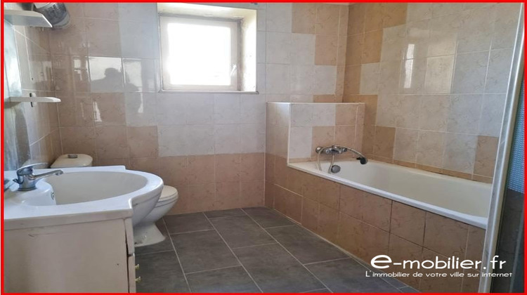 Ma-Cabane - Vente Maison Saint-Martin-d'Estréaux, 170 m²