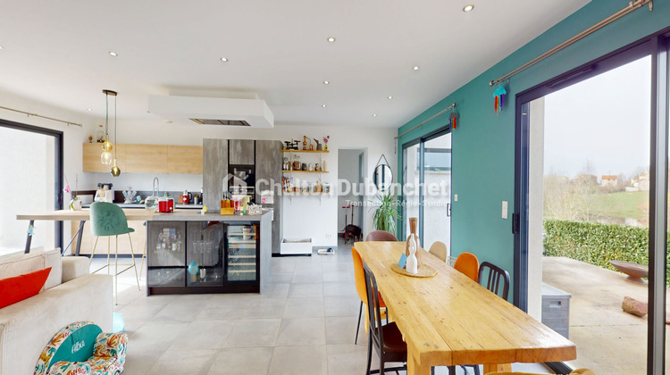 Ma-Cabane - Vente Maison SAINT-MARTIN-D'ESTREAUX, 158 m²