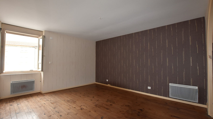 Ma-Cabane - Vente Maison SAINT-MARTIN-D'ESTREAUX, 75 m²