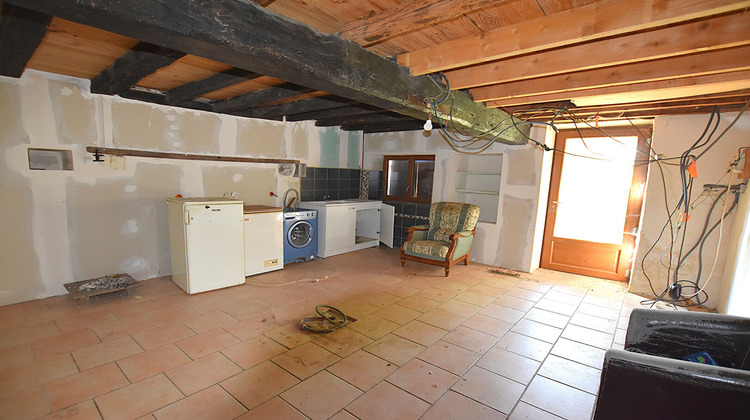 Ma-Cabane - Vente Maison SAINT-MARTIN-D'ESTREAUX, 86 m²