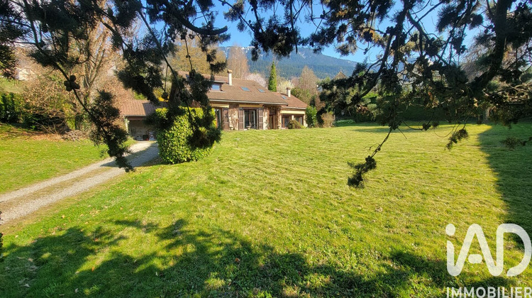 Ma-Cabane - Vente Maison Saint-Martin-d'Uriage, 210 m²