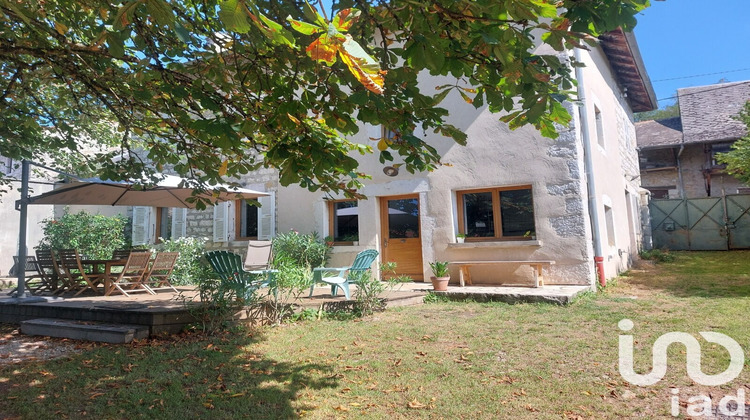 Ma-Cabane - Vente Maison Saint-Martin-de-Bavel, 180 m²