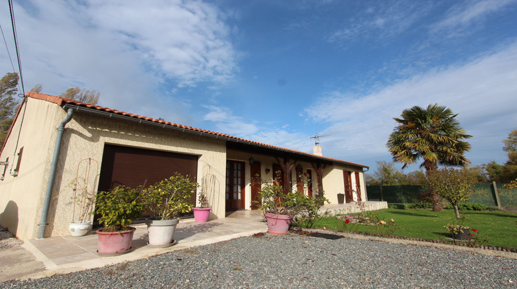 Ma-Cabane - Vente Maison Saint-Martin-de-Bernegoue, 125 m²