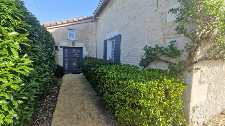 Ma-Cabane - Vente Maison Saint-Martin-de-Bernegoue, 199 m²