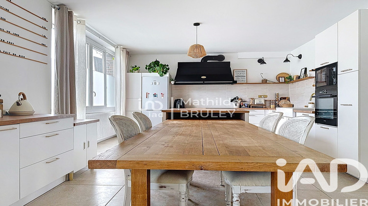 Ma-Cabane - Vente Maison Saint-Martin-de-Bréthencourt, 191 m²